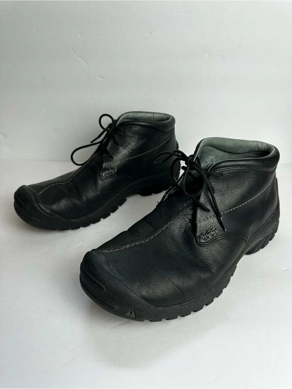 Keen leather chukka